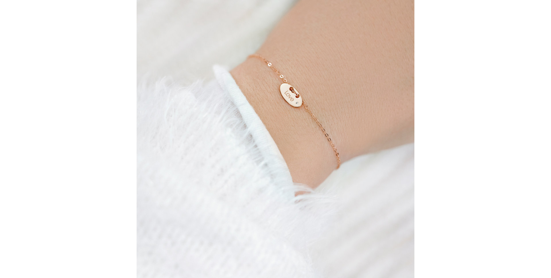 Diamond bracelet Love Stamp Message