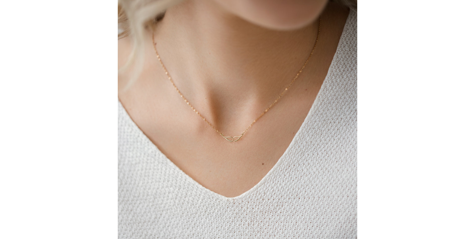 Diamond necklace Wings