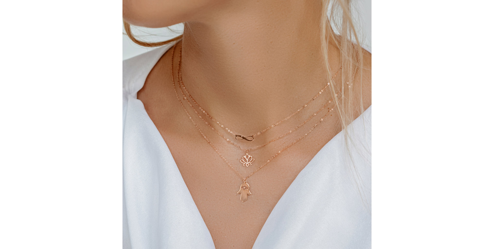 Diamond necklace Lotus Flower
