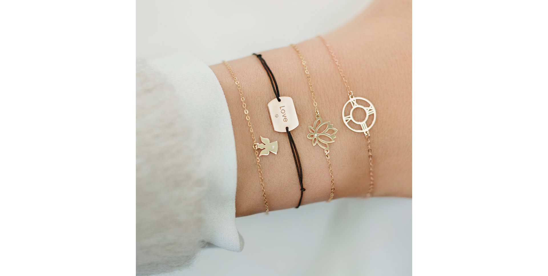 Diamond bracelet Love Stamp