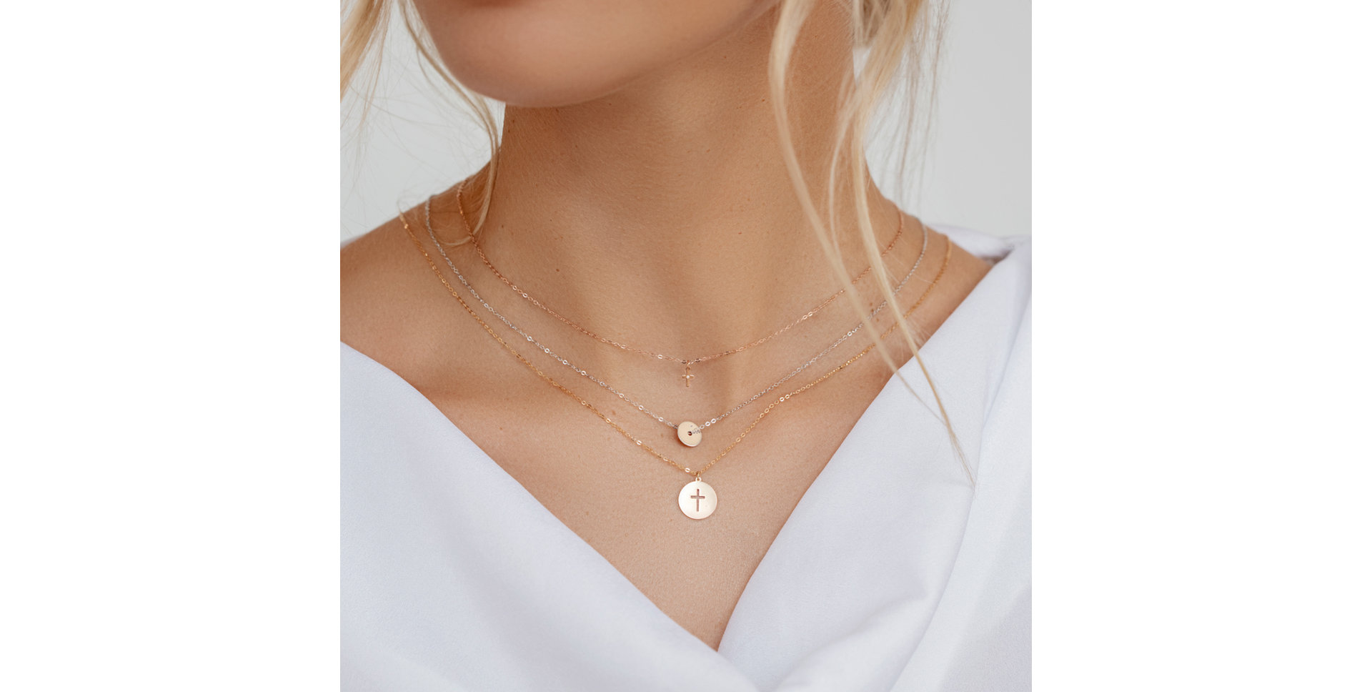 Diamond necklace Little Cross