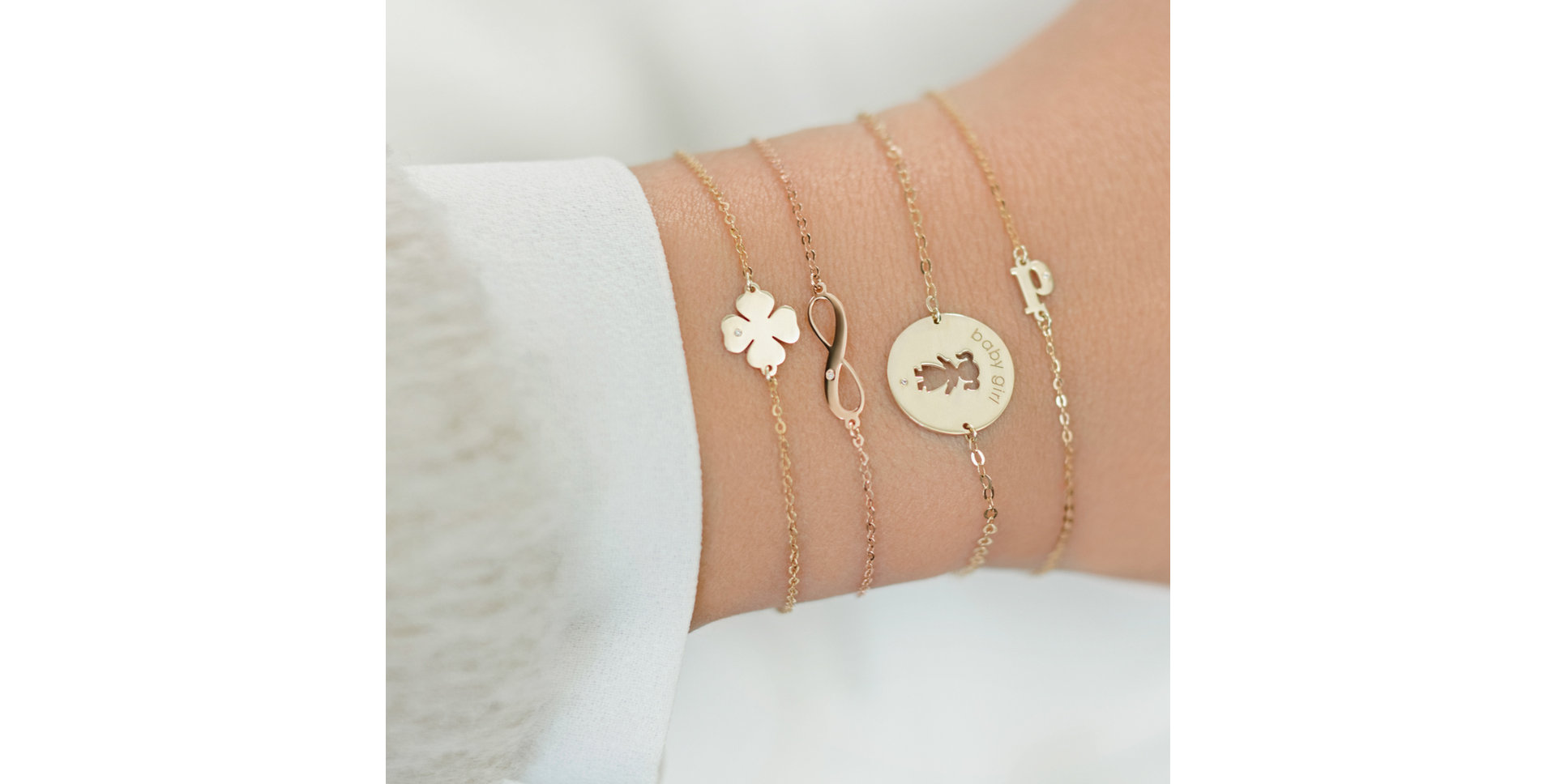 Diamond bracelet Classic Little W