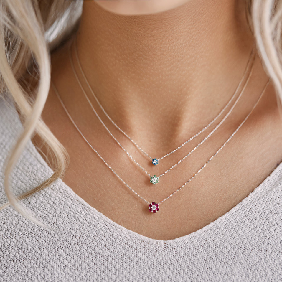 Diamond necklace with Sapphire Shiny Flower
