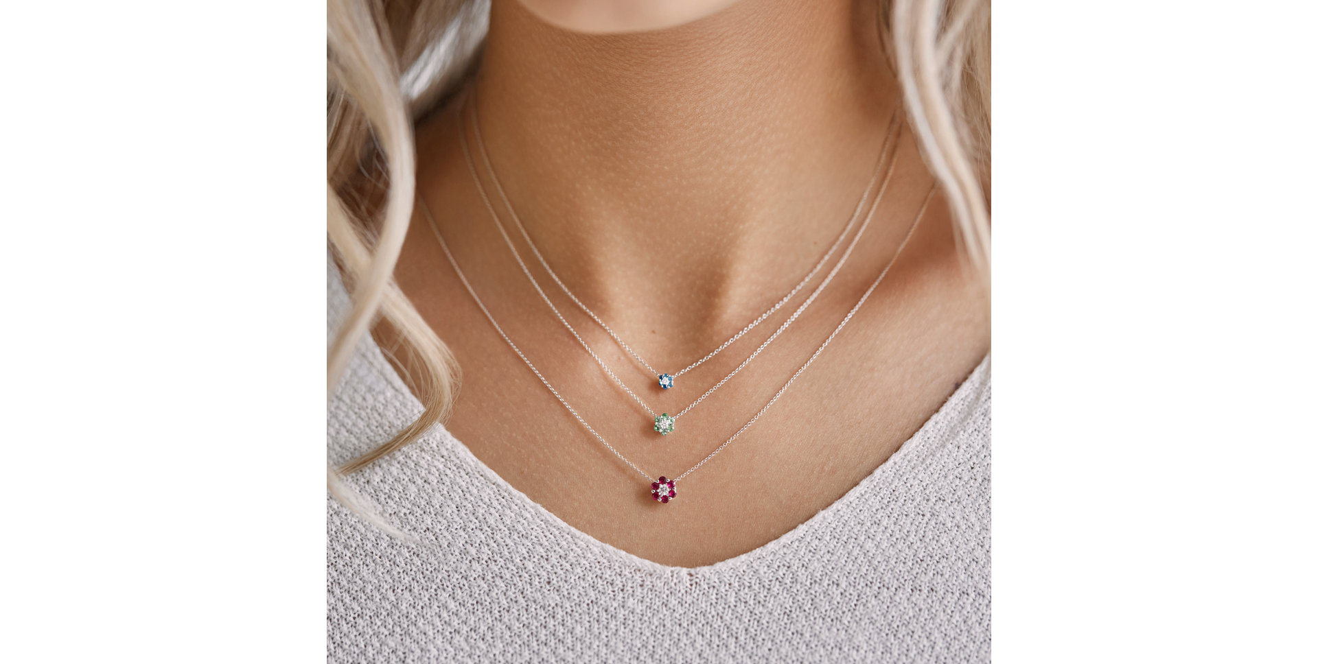 Diamond necklace with Emerald Shiny Constellation