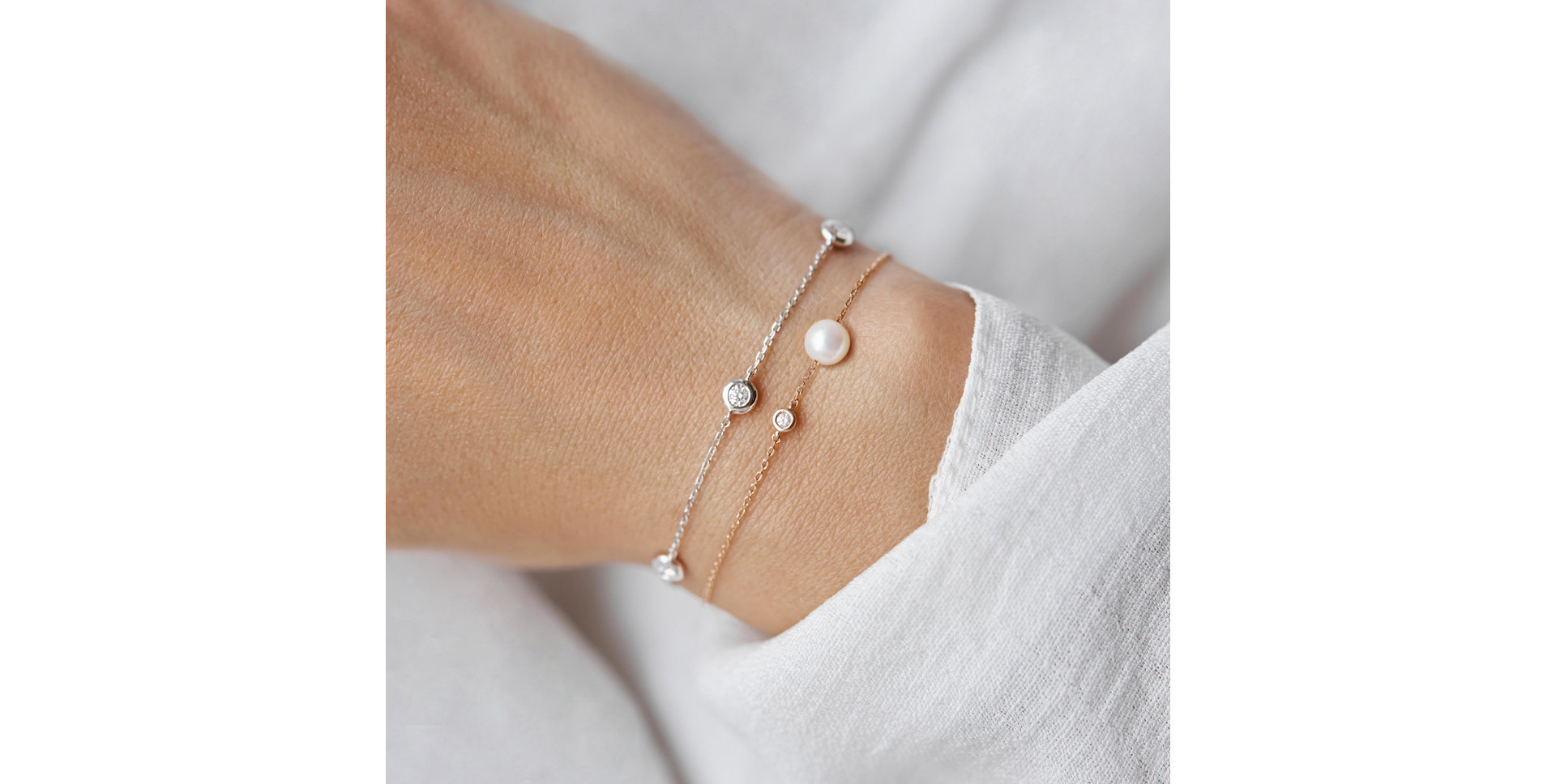 Diamond bracelet with pearl Stunning Lake