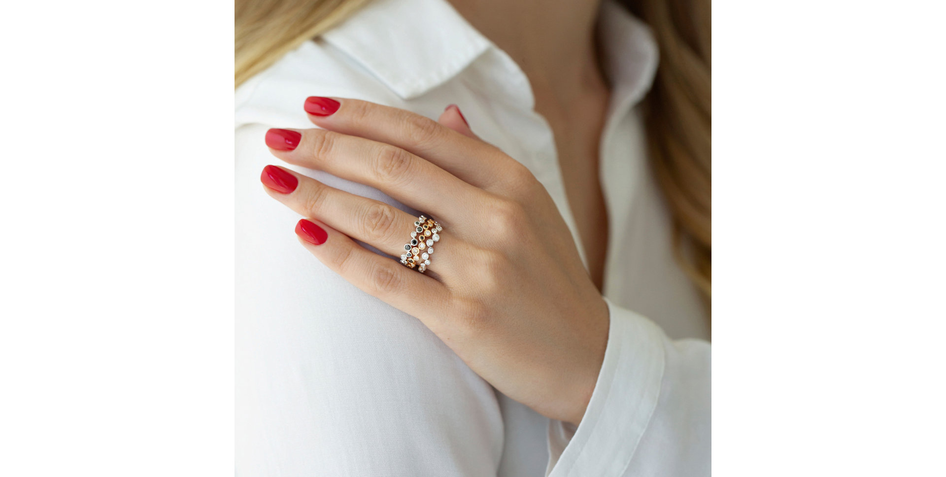 Ring with black and white diamonds Virgin Tears