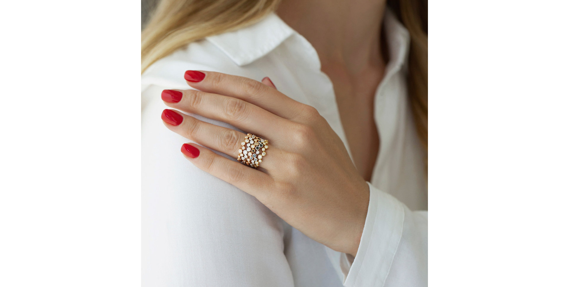 Ring with black and white diamonds Virgin Tears