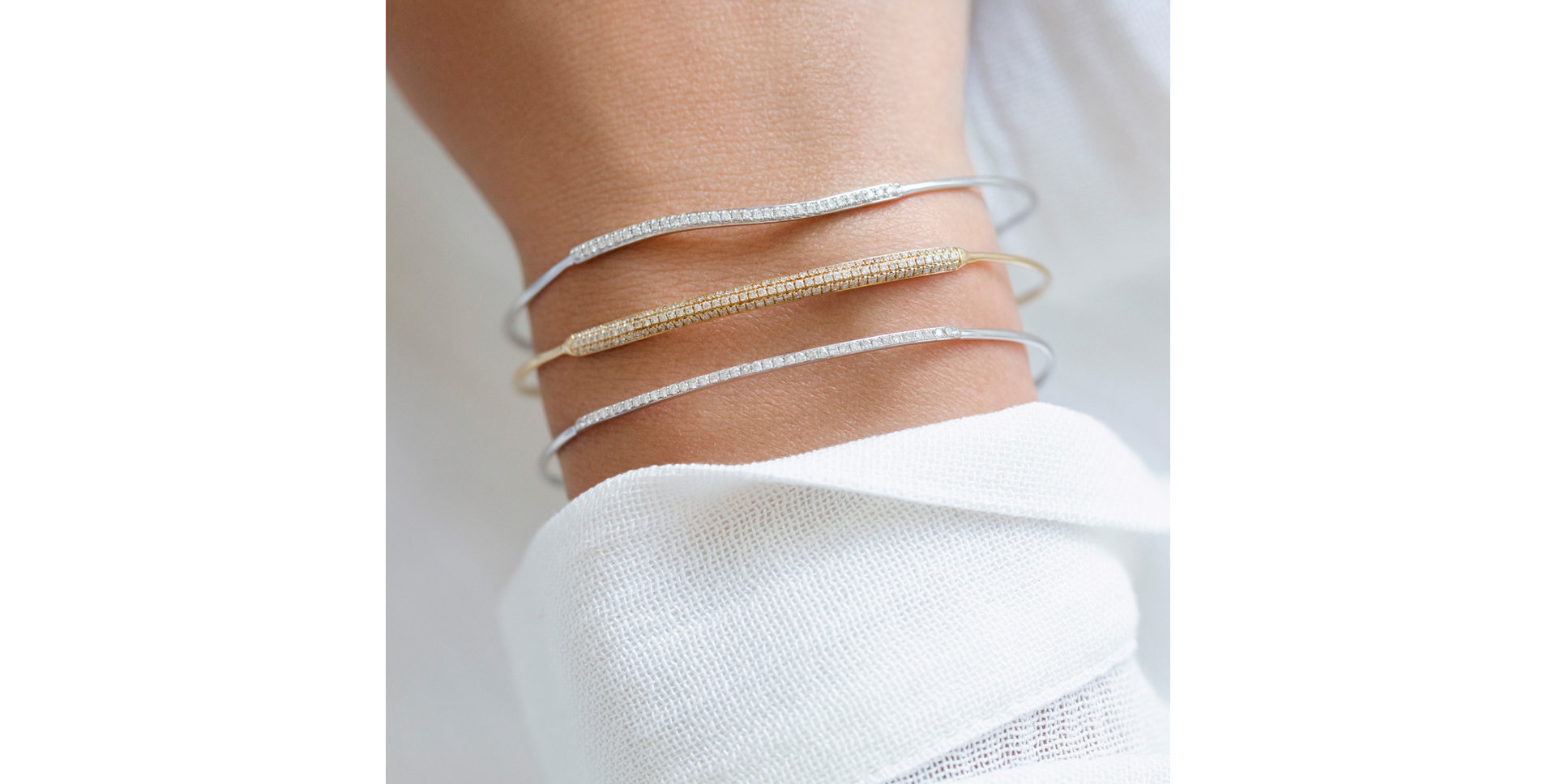 Diamond bracelet Wave