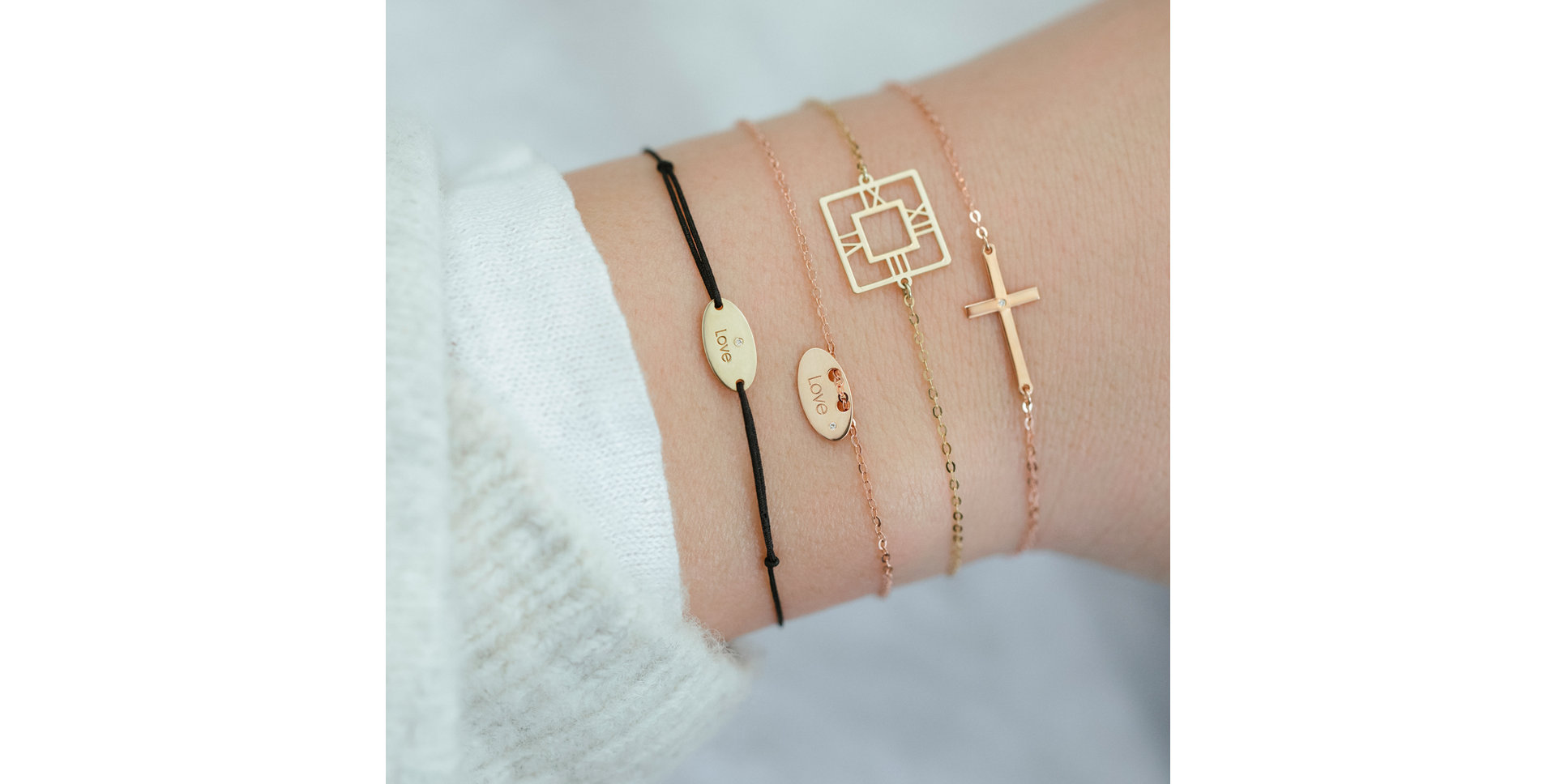 Diamond bracelet Love Stamp Message