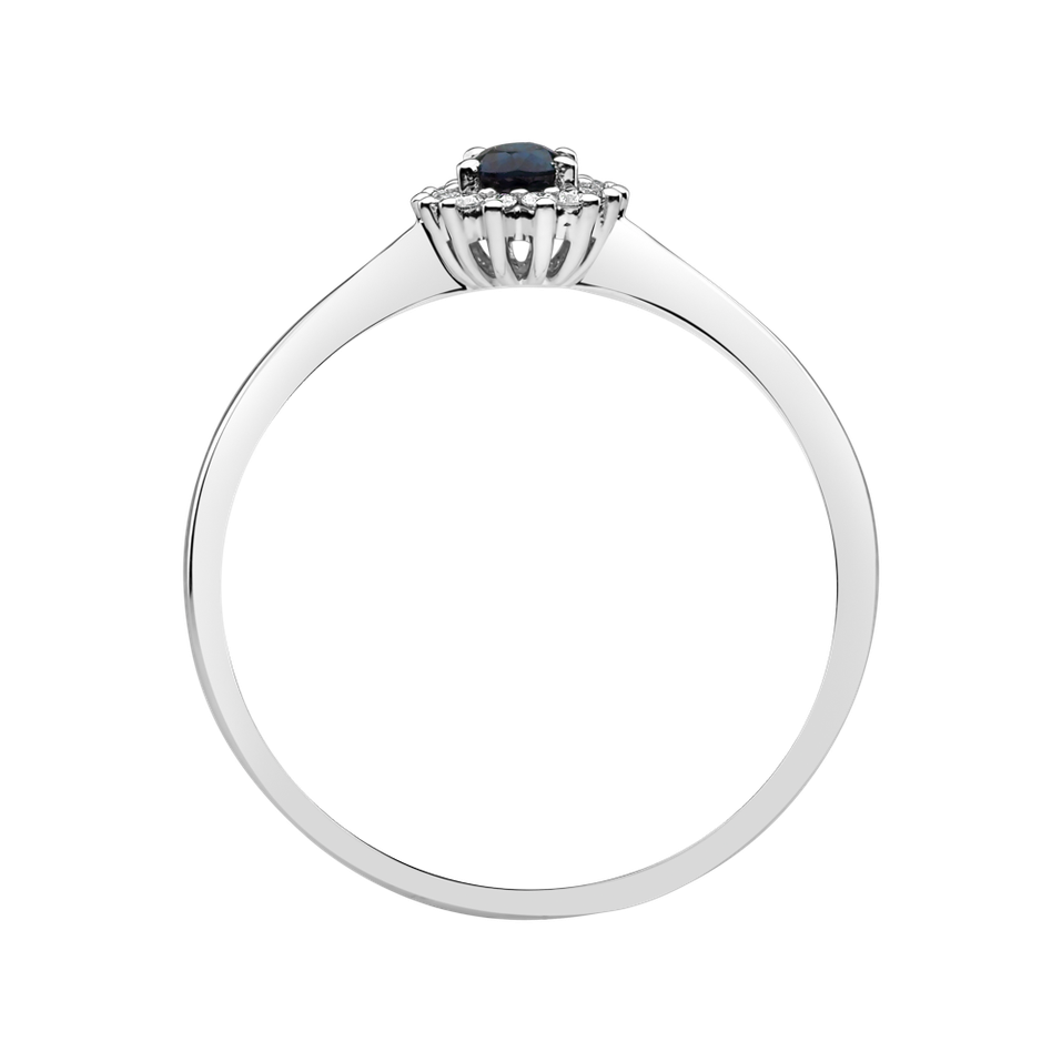 Diamond ring with Sapphire Princess
