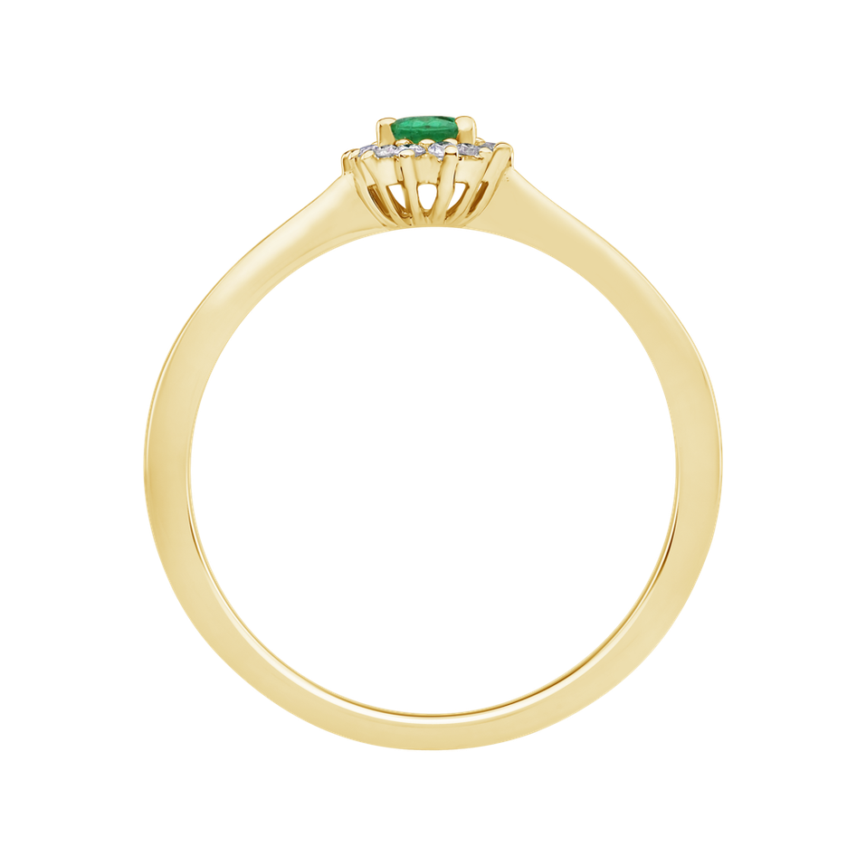 Diamond ring with Emerald Princess