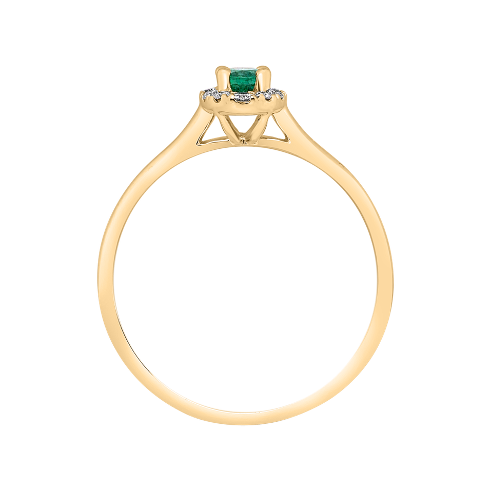 Diamond ring with Emerald Princess