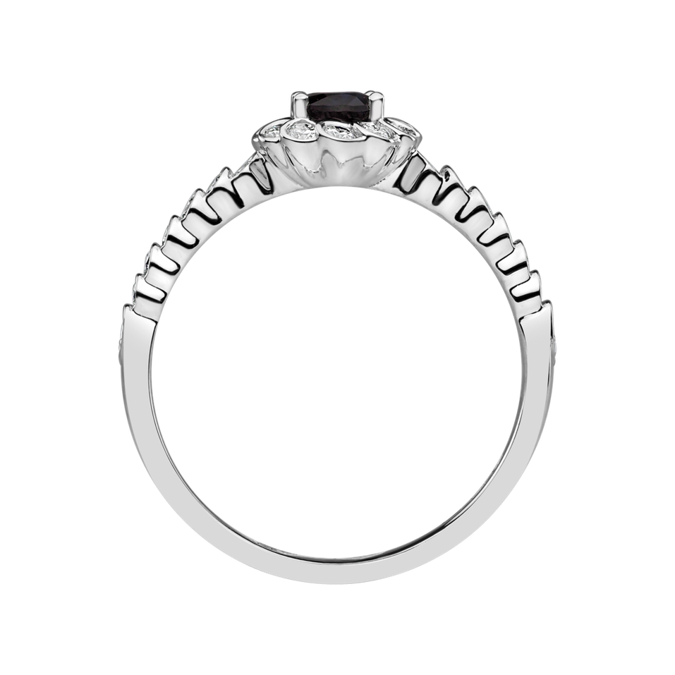 Diamond ring with Sapphire Glamour Princess