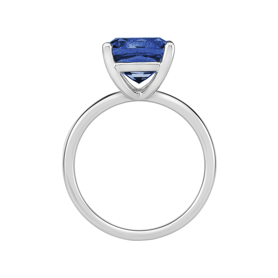 Ring with Tanzanite Bonbon
