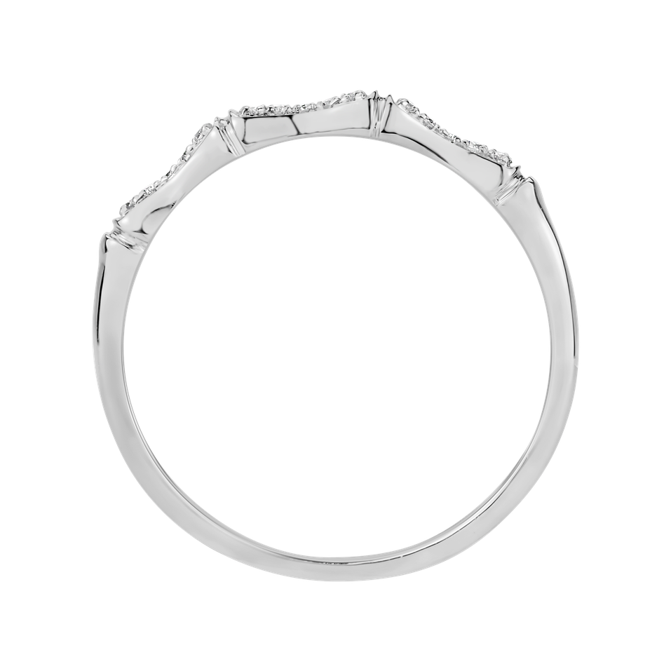 Diamond ring Simplicity