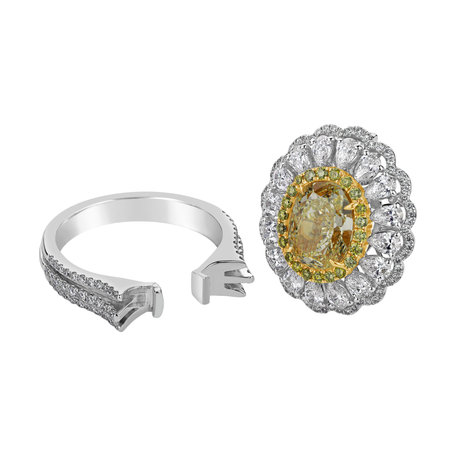 Ring with yellow and white diamonds Cinderella Charm