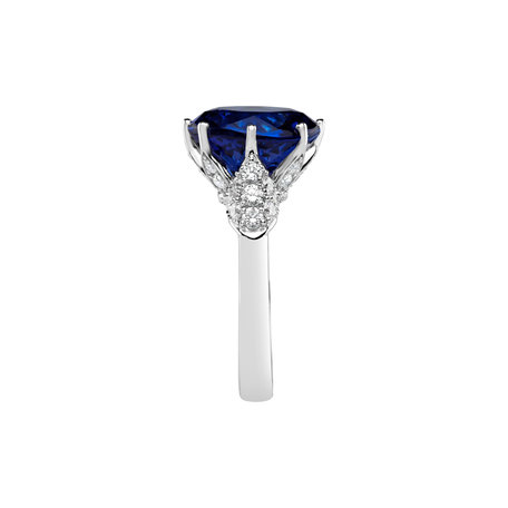 Diamond ring with Tanzanite Magic Gentility