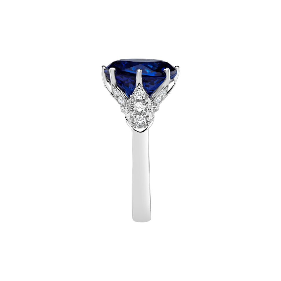 Diamond ring with Tanzanite Magic Gentility