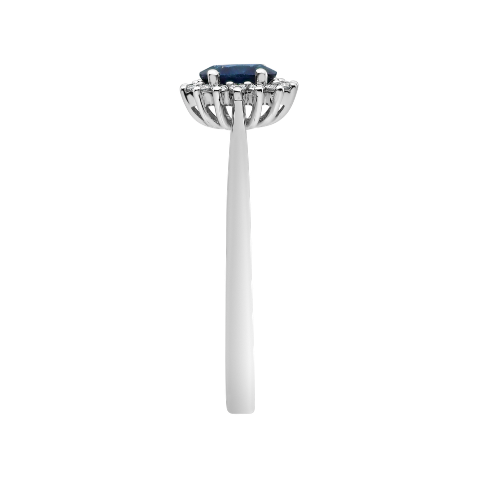 Diamond ring with Sapphire Princess