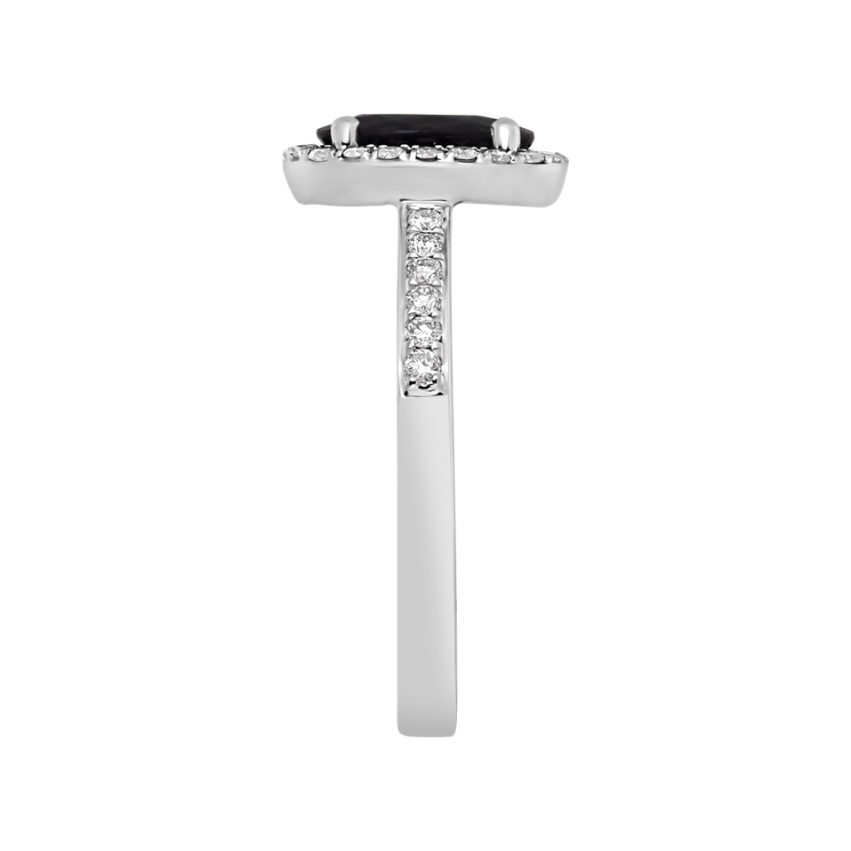 Diamond ring with Sapphire Princess