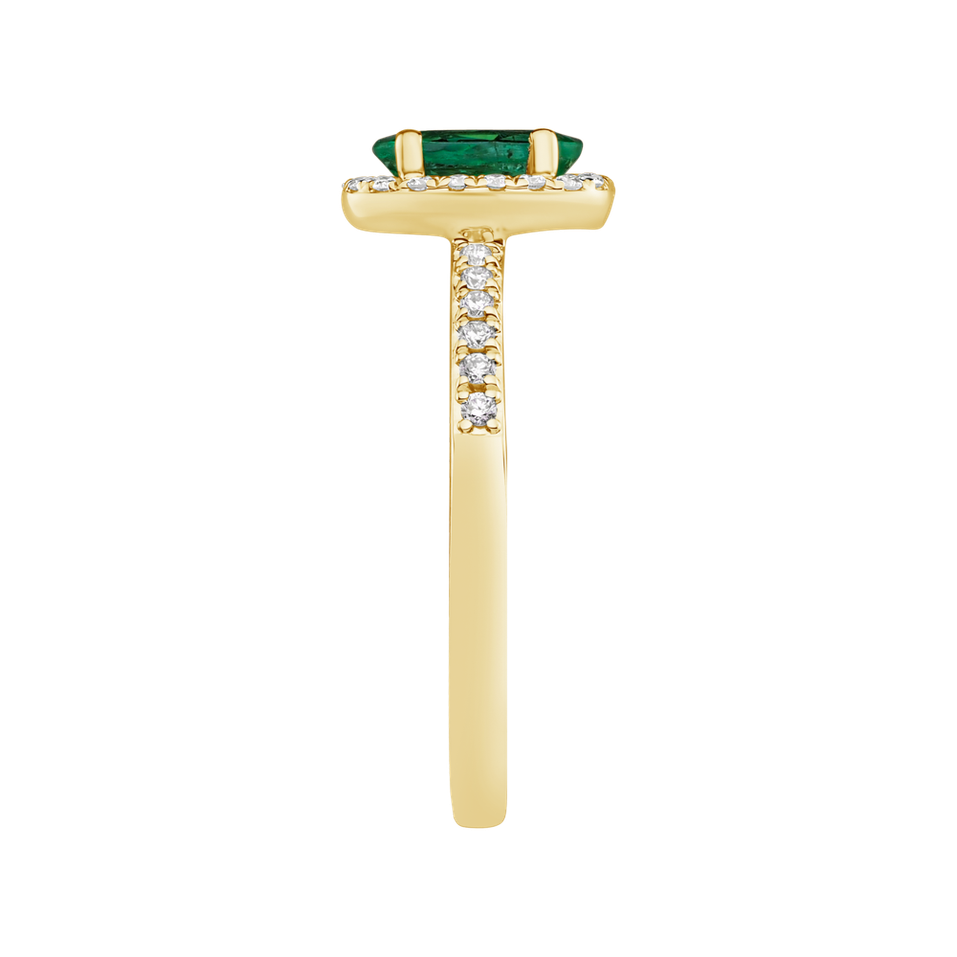 Diamond ring with Emerald Princess