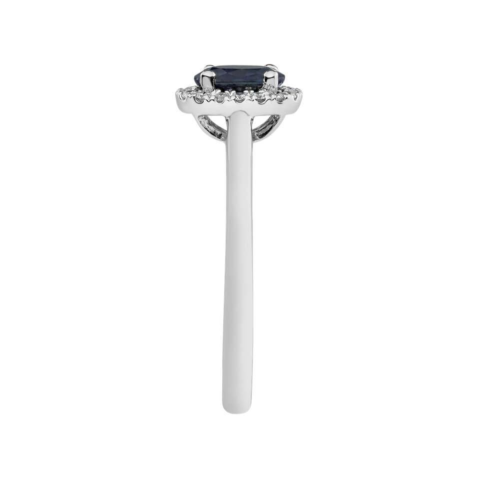 Diamond ring with Sapphire Princess