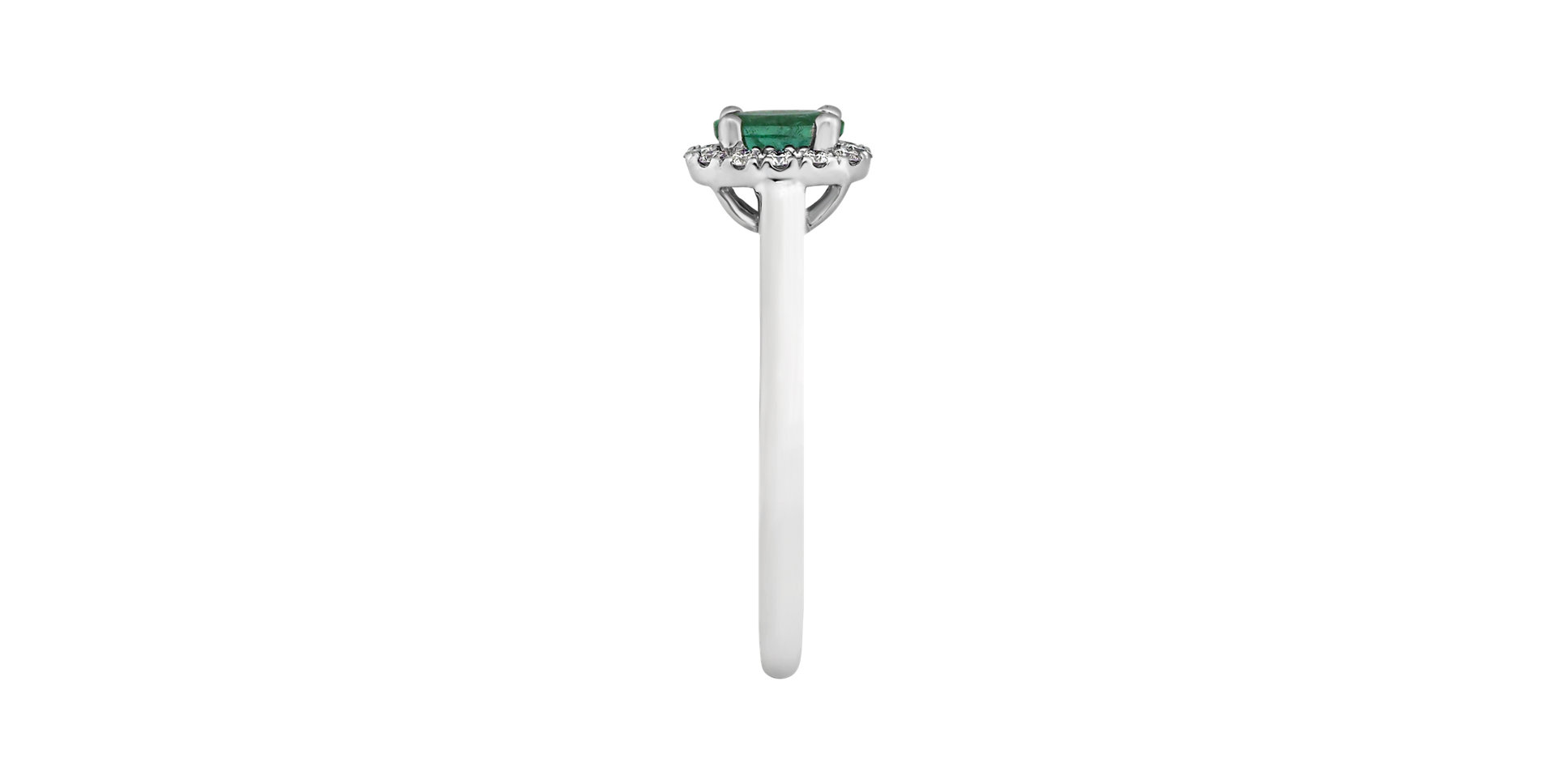 Diamond ring with Emerald Princess