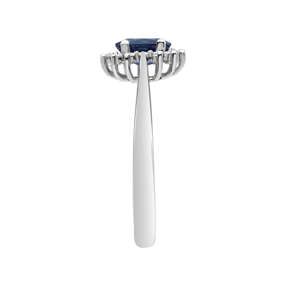 Diamond ring with Sapphire Princess