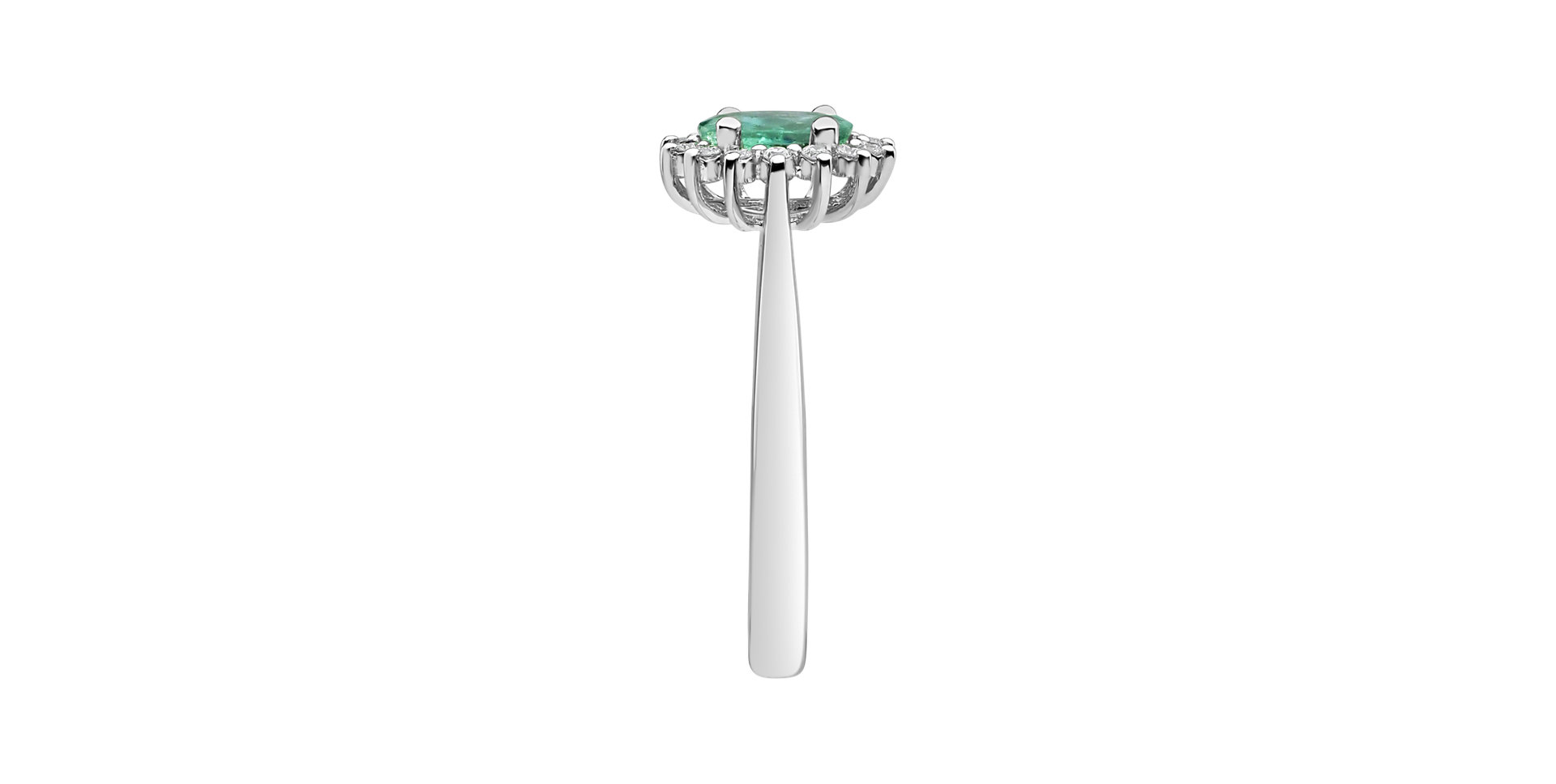 Diamond ring with Emerald Princess