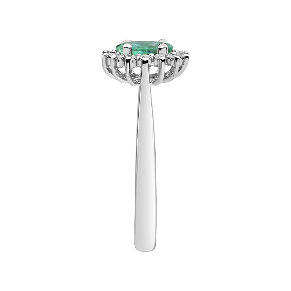 Diamond ring with Emerald Princess