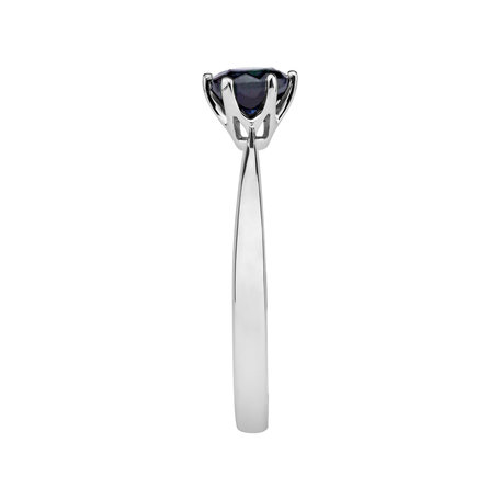 Ring with Sapphire Bonbon