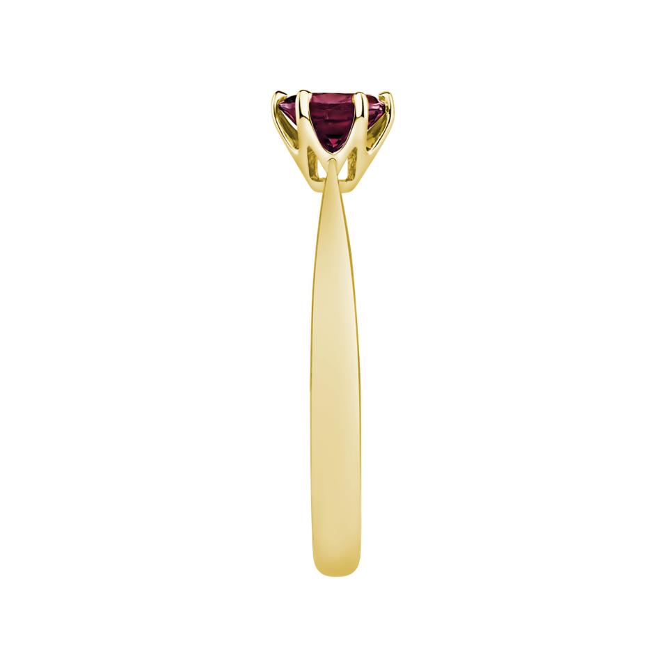 Ring with Rhodolite Bonbon