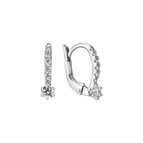 Diamond earrings Sparkless
