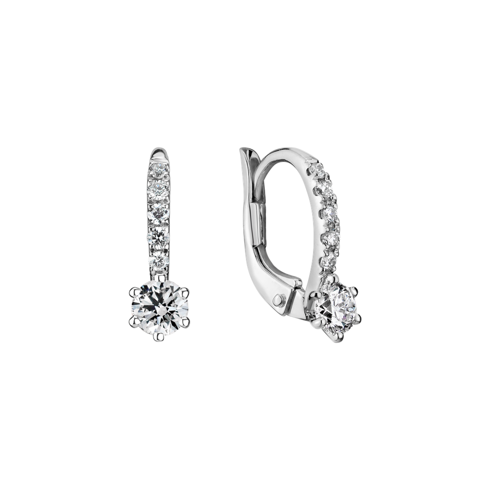 Diamond earrings Sparkless