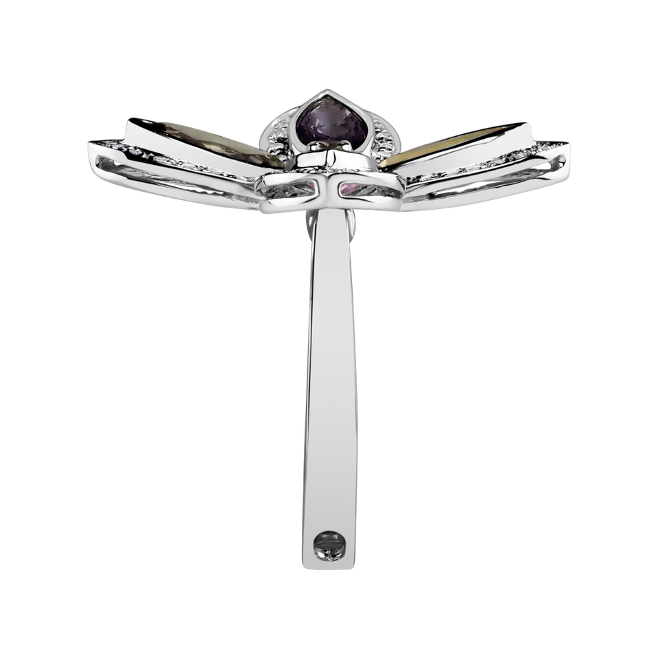 Diamond ring with Sapphire Blooming Beauty