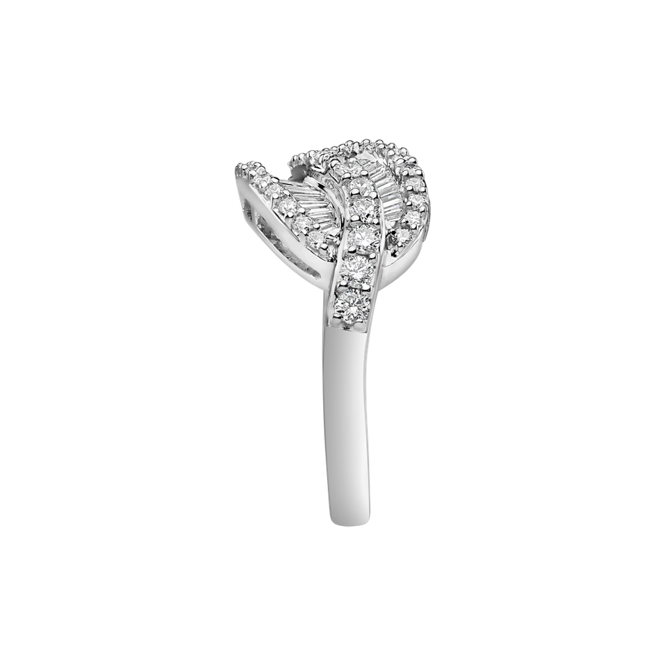 Diamond ring Wetana