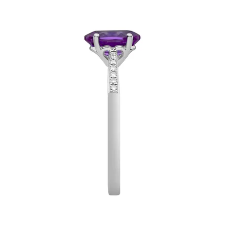Diamond ring with Amethyst Brazil Bonbon