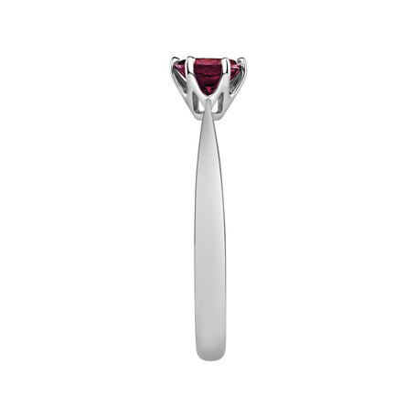 Ring with Rhodolite Bonbon