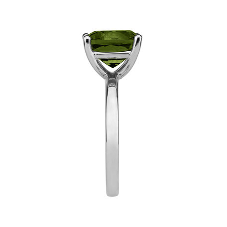 Ring with Peridot Bonbon