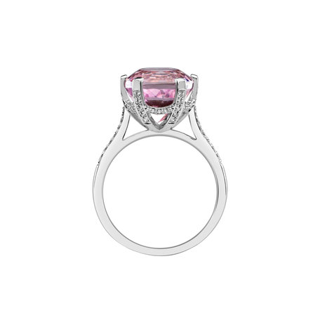 Diamond ring with Kunzite Buddy