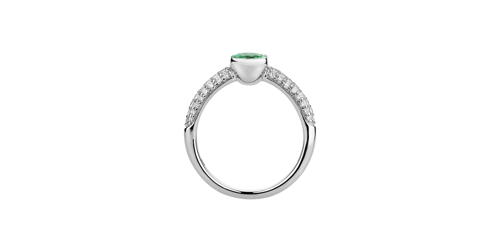 Diamond ring with Emerald Octavie