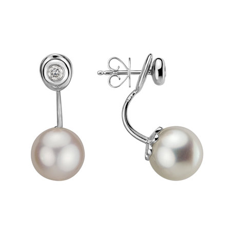 Diamond earrings with Pearl Beauty Queen