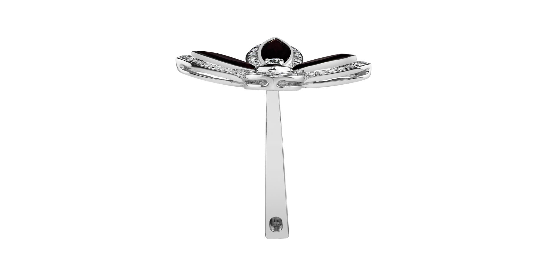 Diamond ring with Garnet Blooming Beauty