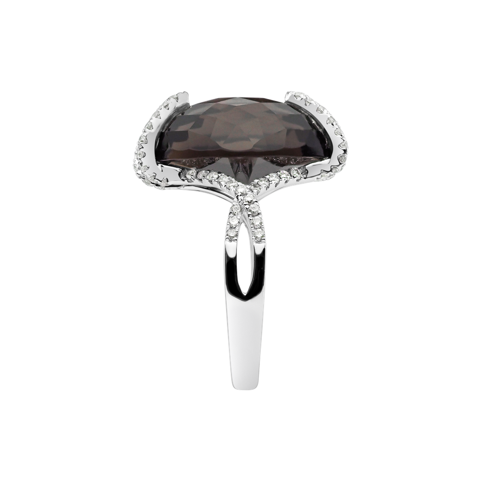 Diamond ring with Quartz Aristocrat