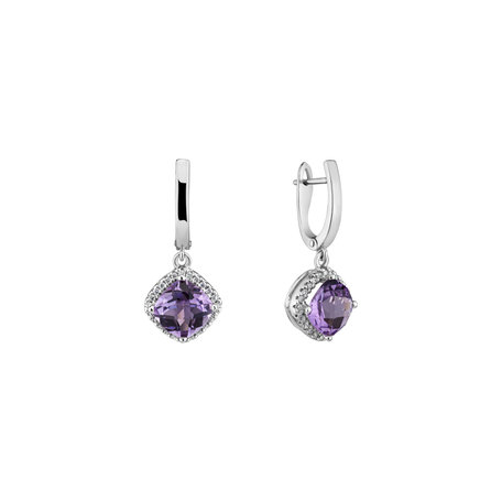 Diamond earrings with Amethyst Emblem