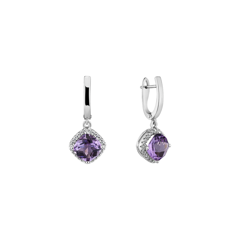 Diamond earrings with Amethyst Emblem