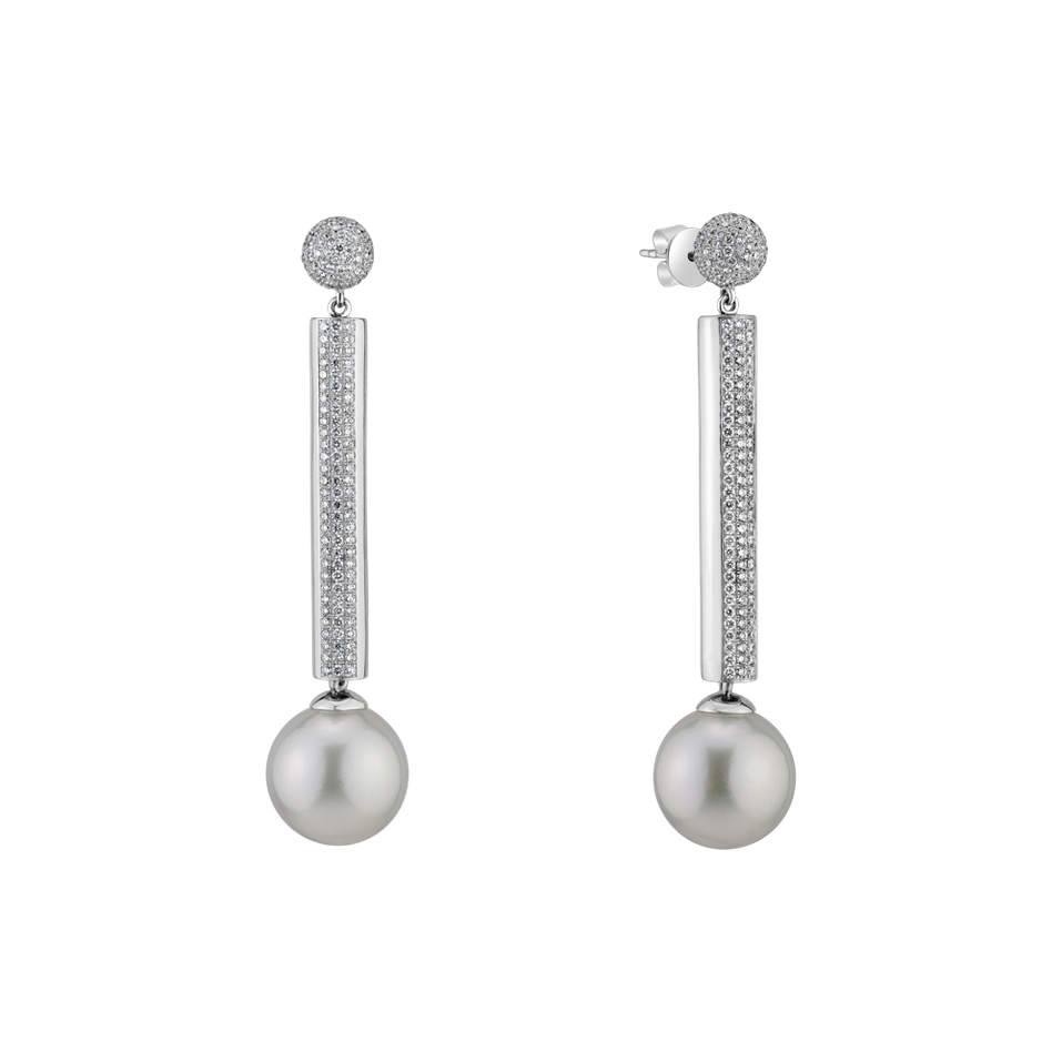 Diamond earrings with Pearl Hermas