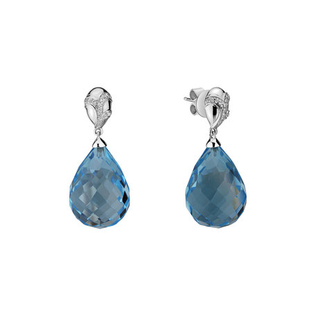 Diamond earrings with Topaz Hanlerore