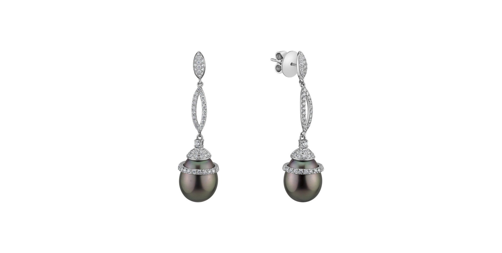 Diamond earrings with Pearl Isolated Sea