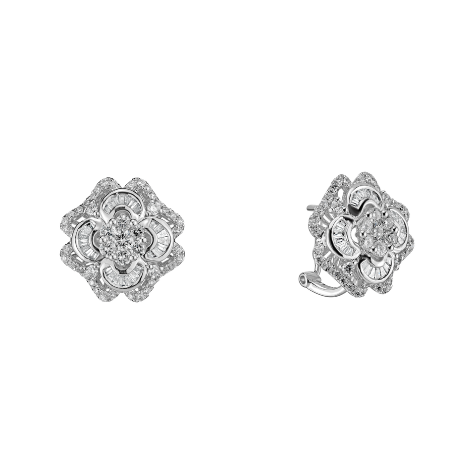 Diamond earrings Cuthbert